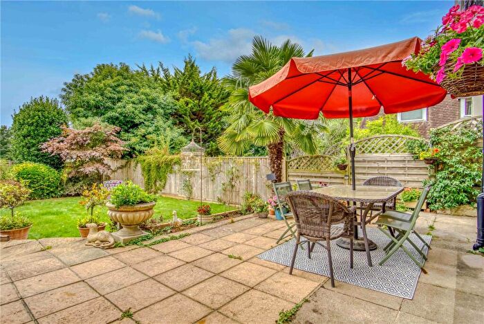 2 Bedroom Apartment For Sale In Ardmore Road, Lower Parkstone, Poole, Dorset, BH14