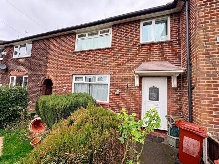 3 Bedroom Terraced House For Sale In Lindeth Avenue, M18