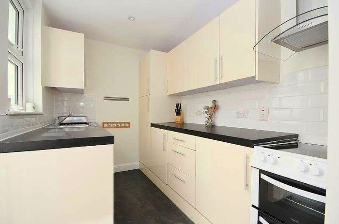 2 Bedroom Semi-Detached House To Rent In Grosvenor Road, Romford, Essex, RM7