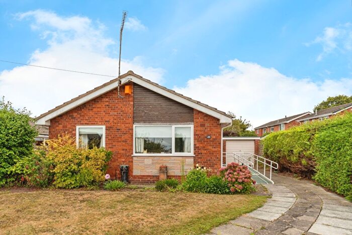 2 Bedroom Bungalow For Sale In Rockfarm Close, Little Neston, Neston, Cheshire, CH64