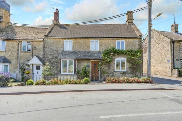 3 Bedroom End Of Terrace House To Rent In Shipton Road, Milton-Under-Wychwood, Chipping Norton, Oxfordshire, OX7