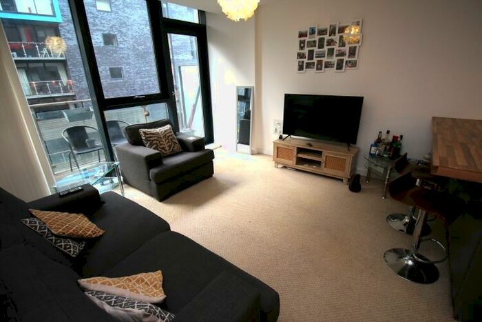 2 Bedroom Apartment To Rent In Potato Wharf Manchester, M3