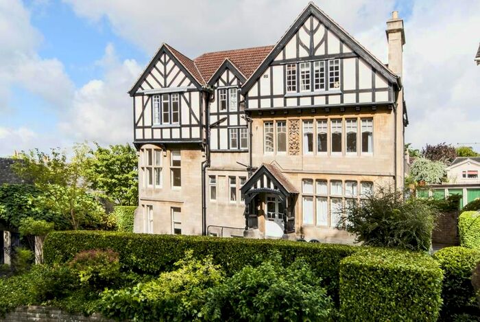 1 Bedroom Flat To Rent In Lansdown Grove, Bath, BA1