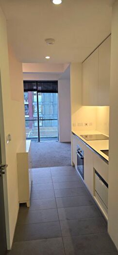 1 Bedroom Flat For Sale In Apartment A Lake Shore Lakeshore Drive, Bristol, BS13