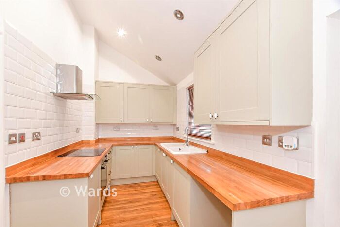 2 Bedroom End Of Terrace House For Sale In Lime Kiln Road, Canterbury, Kent, CT1