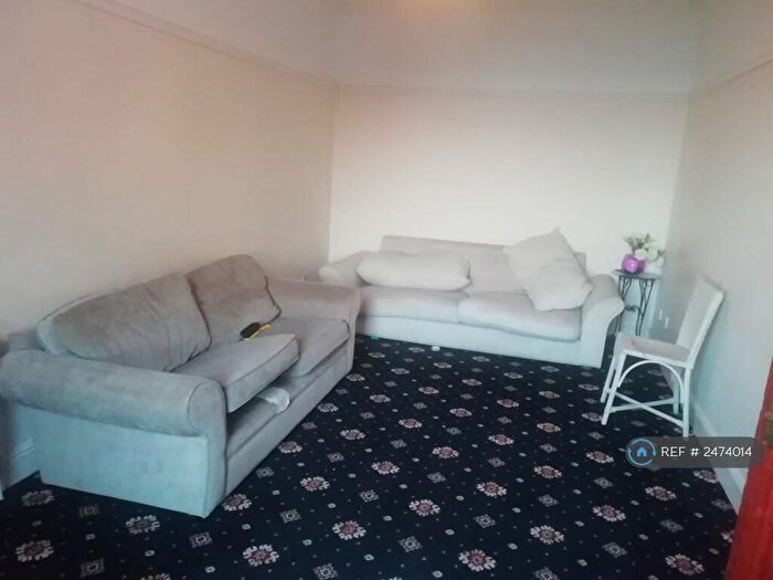 2 Bedroom Flat To Rent In Trafalgar Court, Mundesley, Norwich, NR11