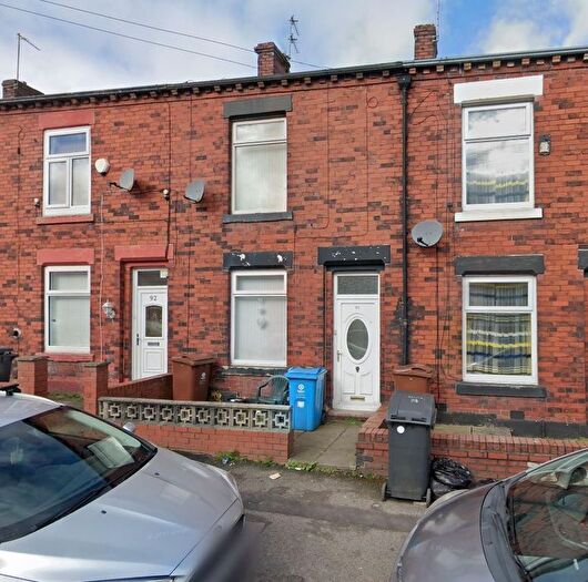 2 Bedroom Terraced House To Rent In Huxley Street, Oldham, OL4