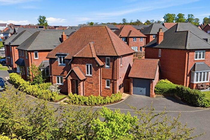 4 Bedroom Detached House For Sale In Hazel Close, Rugby, CV21