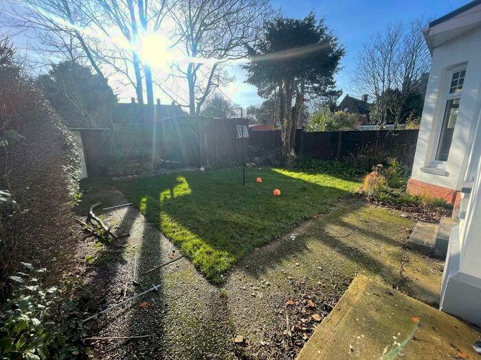 2 Bedroom Flat To Rent In St. Clements Road, BH1