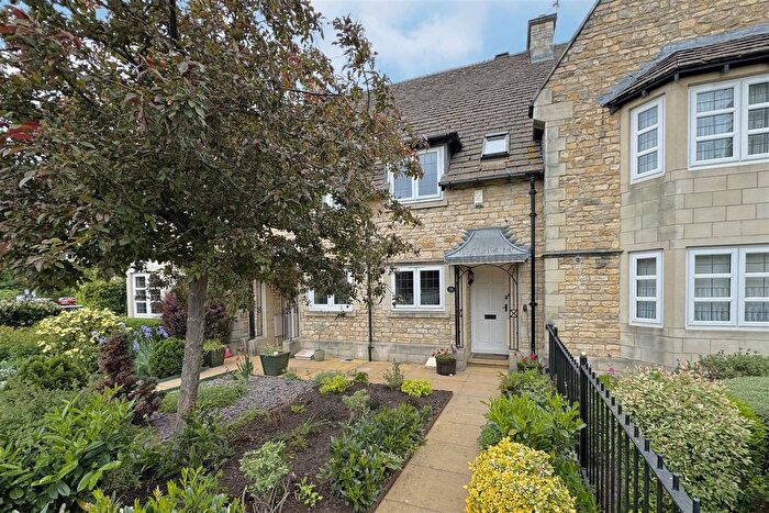 2 Bedroom Terraced House To Rent In Station Road, Stamford, PE9