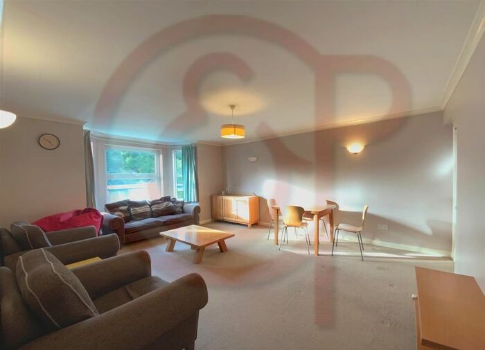 2 Bedroom Flat To Rent In Eaton Rise, Ealing, W5