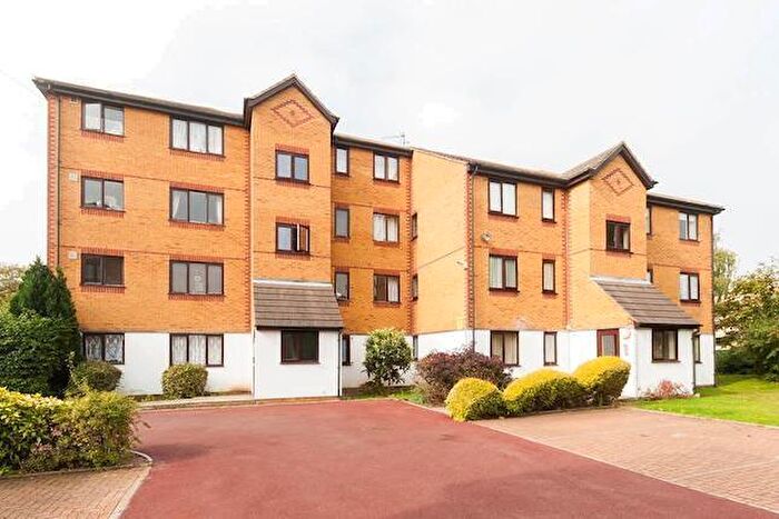 1 Bedroom Apartment To Rent In Alan Hocken Way, London, E15