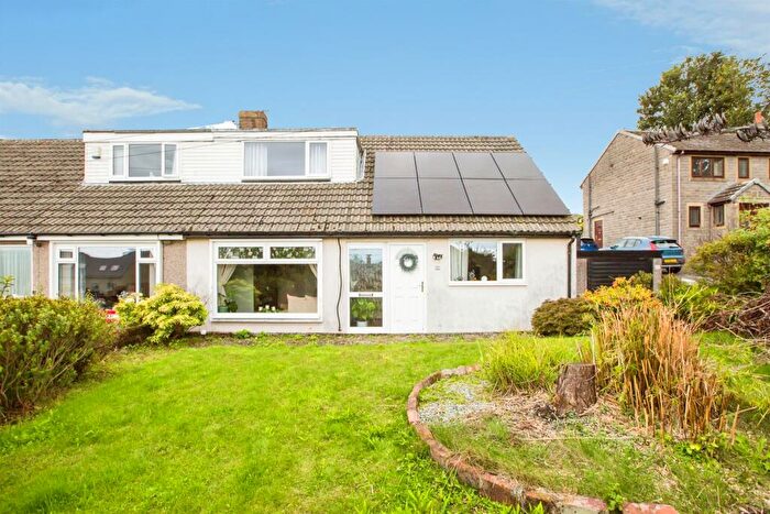 3 Bedroom Detached House For Sale In Moor End Road, Halifax, HX2