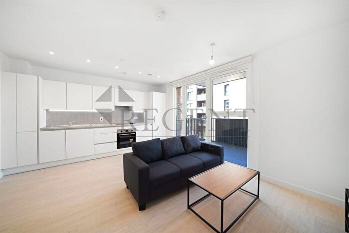 1 Bedroom Apartment To Rent In Nuthatch Apartment, Shearwater Drive, NW9