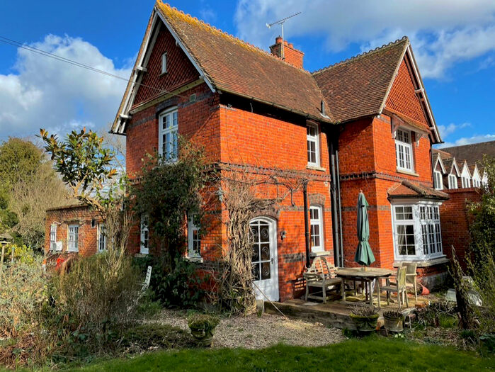 3 Bedroom Cottage For Sale In Crookham Common Road, Crookham Common, Berkshire, RG19