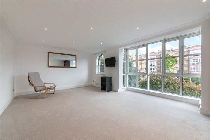 2 Bedroom Flat To Rent In Keble Place, Barnes, SW13
