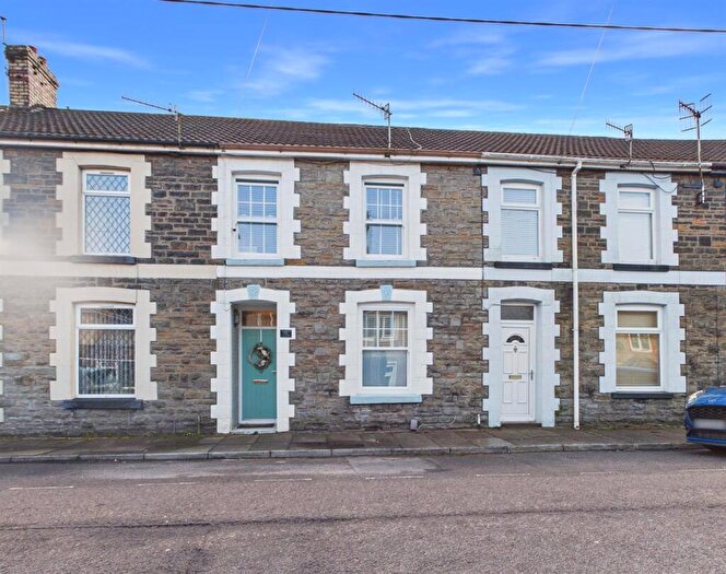 2 Bedroom Terraced House For Sale In Barry Road, Pwllgwaun, Pontypridd, CF37