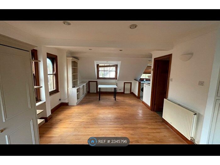 1 Bedroom Studio To Rent In Cintra Park, London, SE19