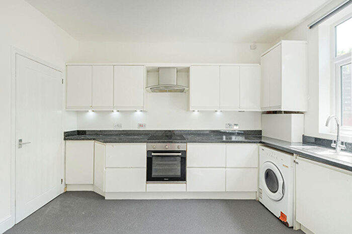 2 Bedroom Terraced House To Rent In Barrow Road, Sheffield, S9