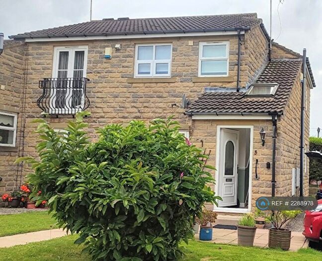 2 Bedroom Flat To Rent In Queens Drive, Pudsey, LS28