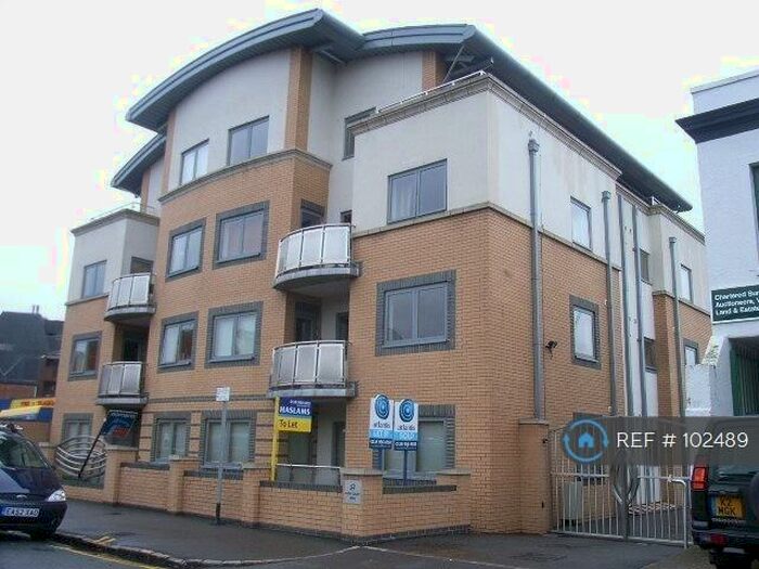 2 Bedroom Penthouse To Rent In Great Knollys Street, Reading, RG1