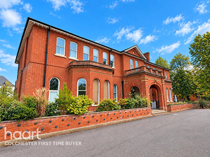 2 Bedroom Apartment For Sale In Meeanee Mews, Colchester, CO2