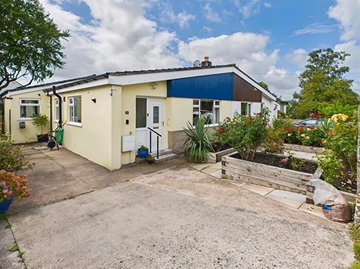 2 Bedroom Semi-Detached Bungalow For Sale In Moorside Road, Brookhouse, Lancaster, LA2