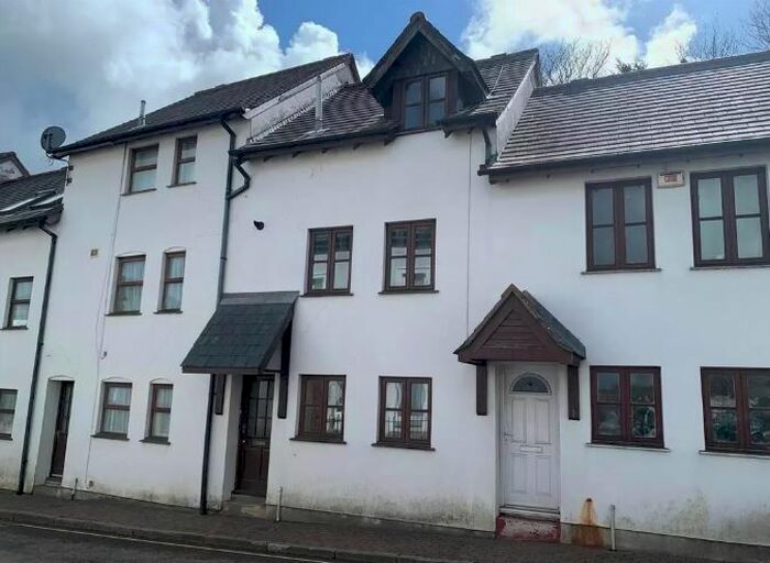 3 Bedroom Town House To Rent In Exeter Court, Launceston, PL15