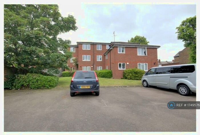 1 Bedroom Flat To Rent In Spicer Court, London, EN1