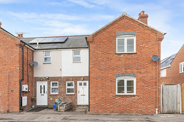 3 Bedroom End Of Terrace House For Sale In Challow, Faringdon, SN7
