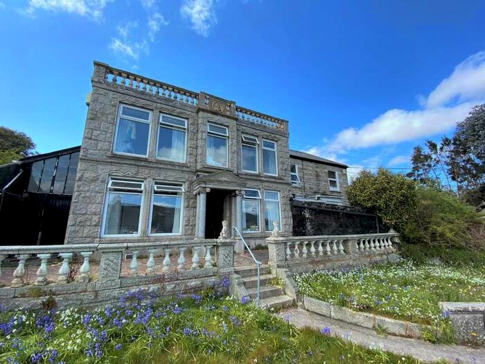 5 Bedroom Property To Rent In Kernick Road, Penryn, TR10