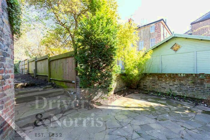 2 Bedroom Apartment To Rent In Evangelist Road, Kentish Town, London, NW5