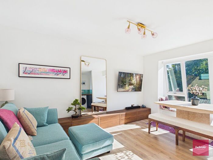 1 Bedroom Flat For Sale In Parkside Apartments Langland Road, Mumbles, Swansea, SA3