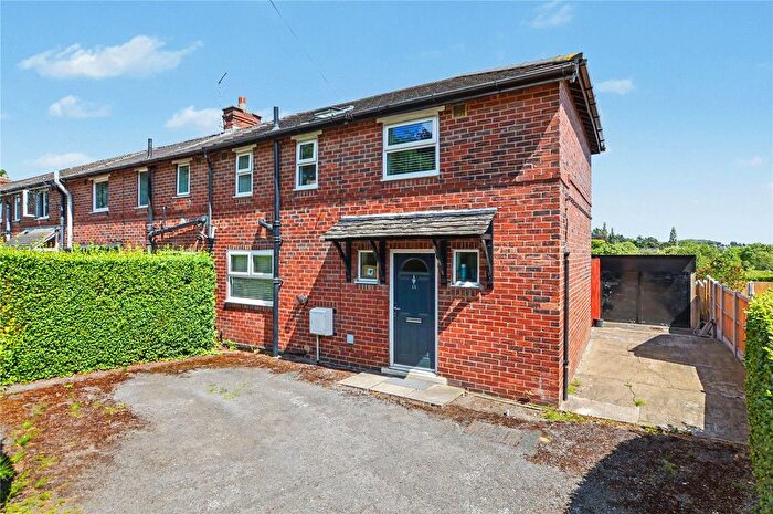 3 Bedroom End Of Terrace House For Sale In Church Crescent, Swillington, Leeds, LS26