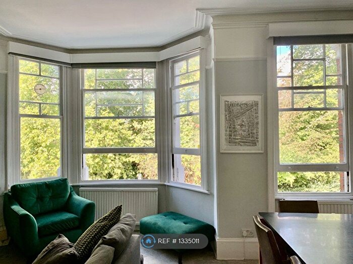 1 Bedroom Flat To Rent In Queens Park, London, NW6