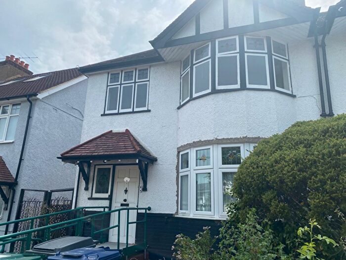 3 Bedroom Semi-Detached House To Rent In Fairfield Avenue, Edgware, Greater London, HA8