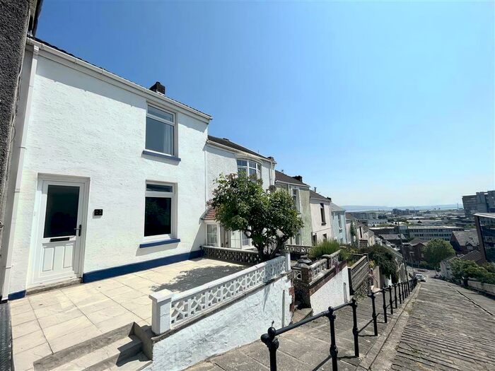 2 Bedroom House To Rent In Clifton Hill, Swansea, SA1
