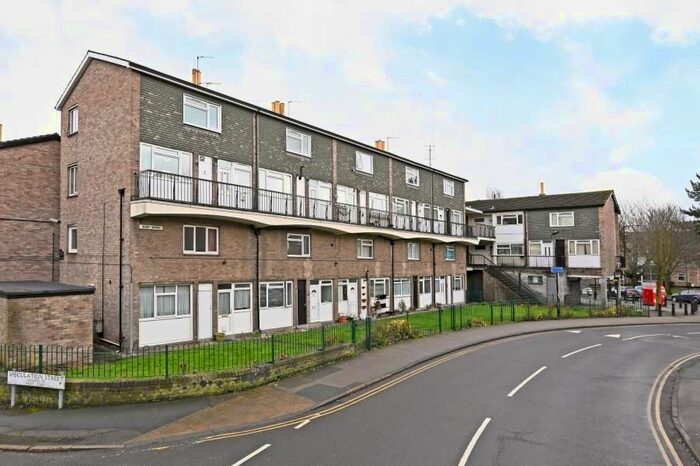 1 Bedroom Flat To Rent In Huby Court, Walmgate, York, YO1