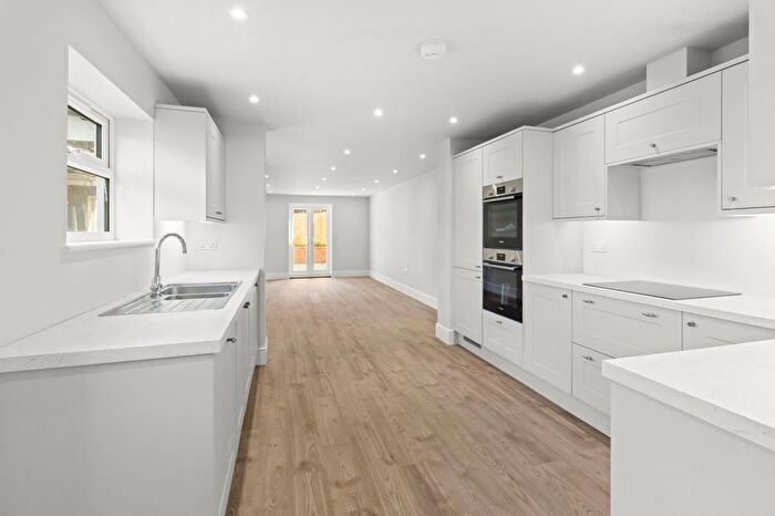 4 Bedroom Semi-detached House For Sale In London Road, Crowborough, East Sussex, TN6