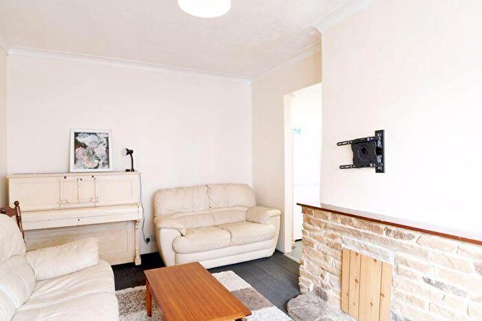 7 Bedroom End Of Terrace House To Rent In Newmarket Terrace, Brighton, BN2