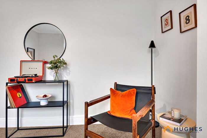 4 Bedroom Terraced House For Sale In Cowlishaw Road, Sharrow Vale, Sheffield, S11