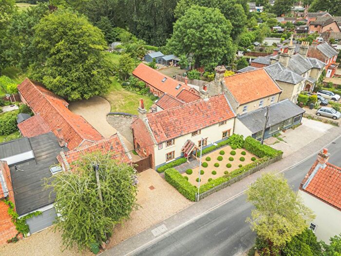 4 Bedroom Detached House For Sale In West End, Costessey, Norwich, NR8