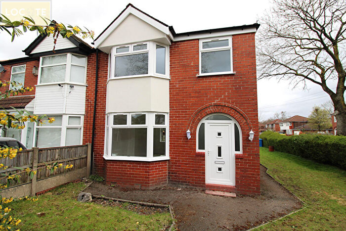 3 Bedroom Semi-Detached House For Sale In Barton Road, Stretford, M32