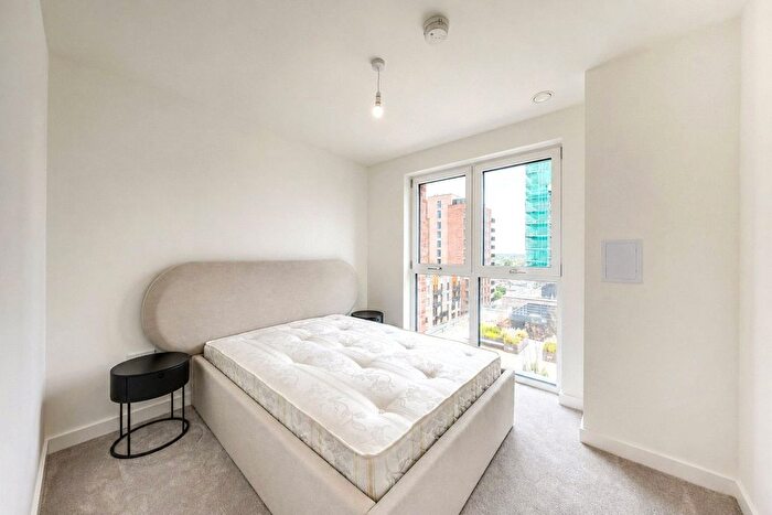 2 Bedroom Property To Rent In Fauna Walk, Union Court, The Exchange, Watford, WD24