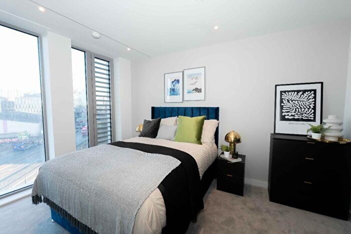 2 Bedroom Apartment To Rent In Greengate, Manchester, Greater Manchester, M3