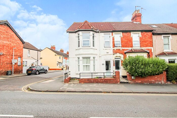 Studio To Rent In Groundwell Road, Swindon, SN1