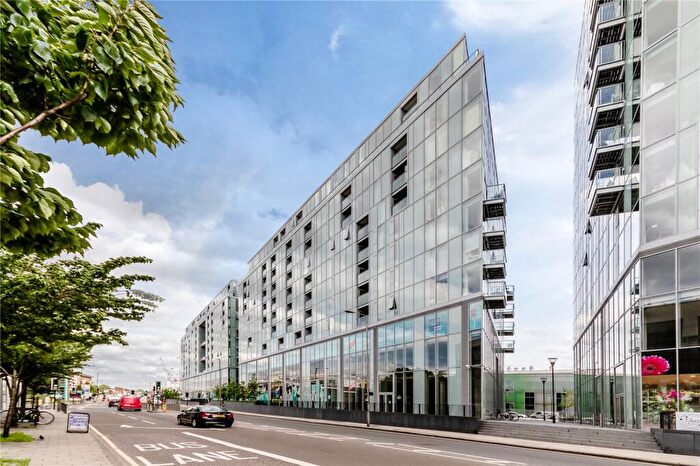 1 Bedroom Flat To Rent In Cavatina Point, Dancers Way, SE8