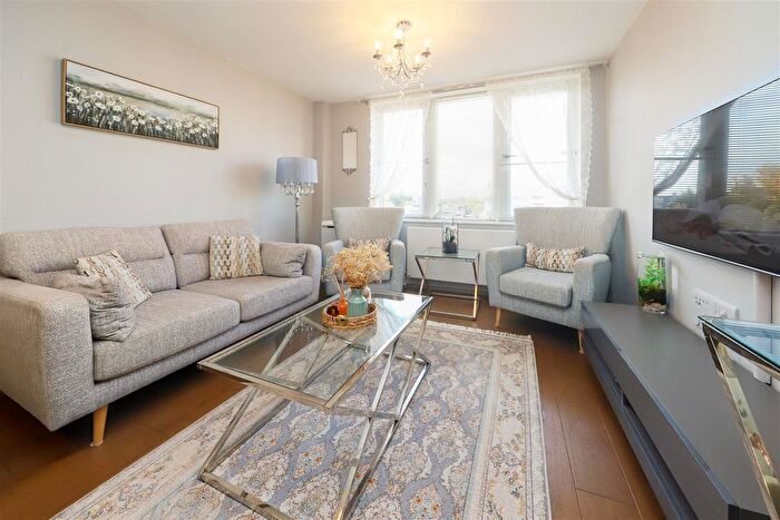 1 Bedroom Flat To Rent In Kirk House, High Street, Yiewsley, West Drayton, UB7