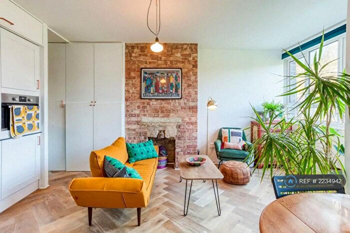 1 Bedroom Flat To Rent In Stoke Newington Church Street, London, N16