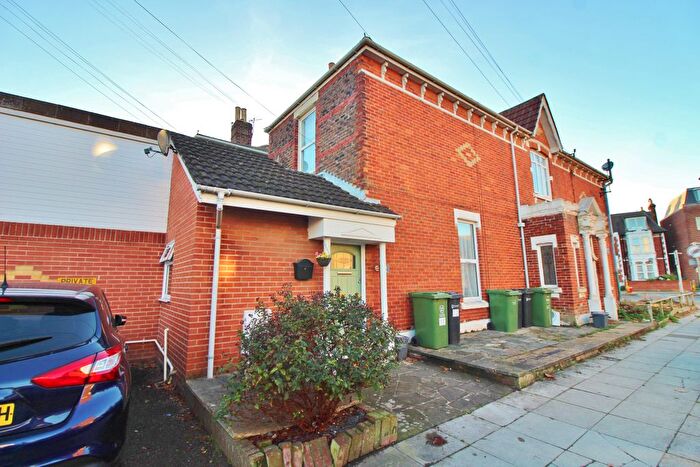 1 Bedroom Flat To Rent In London Road, Portsmouth, PO2